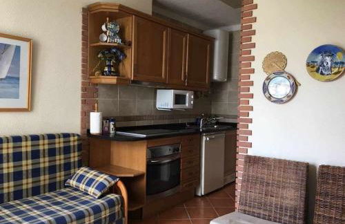 Small cozy flat, by the pool and by the sea - Foto 21