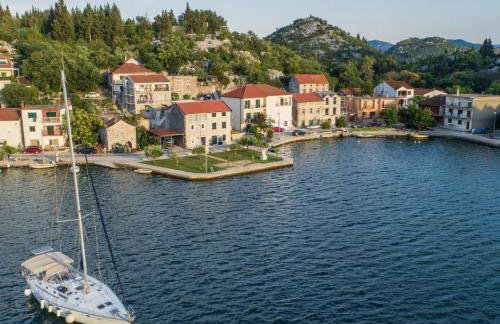 Apartments Ema - Photo 25