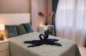 Evita Luxury Apartments - Near Playa Los Locos Beach with Pool - Foto 3