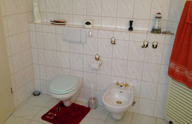 Group Hideaway With Pool - Photo 14