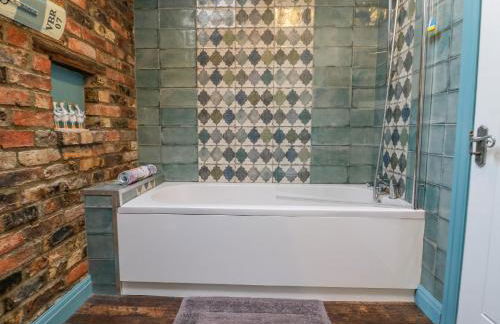 The Old Wagon Shed - Photo 21