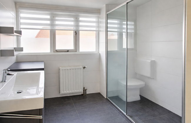 Appealing Bungalow With Garden - Photo 42