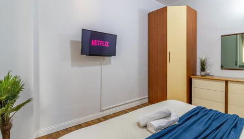 Elegante bilocale AC, WiFi ,5 min Policlinico, 25 min Duomo Milano - Foto 2