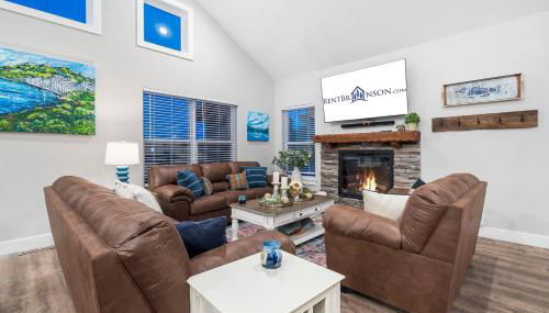 Private Hot Tub, Lake View, 2400 of Free Daily Tickets, Unique Floor Plan! - Foto $