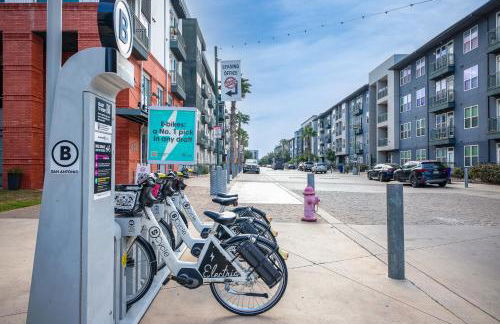 Chic 2BR-Southtown Near Rvrwalk, Dome & Conv - Foto 32