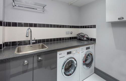 The London House - Entire Villa - Foto 40