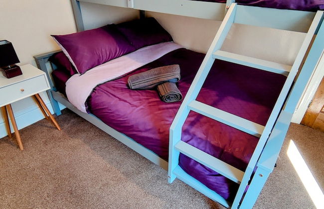 Rhubarb Terrace on the Coast - Sleeps 1-6 - Photo 4