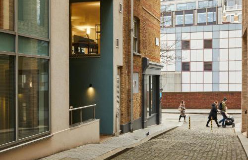 master Farringdon - Photo 40