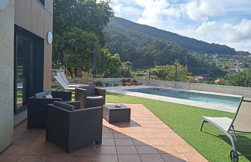 Casa nueva con piscina y vistas al mar - Foto 42