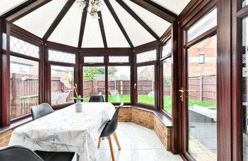 Quiet & Modern Contemporary Home for Work & Family - Foto 28