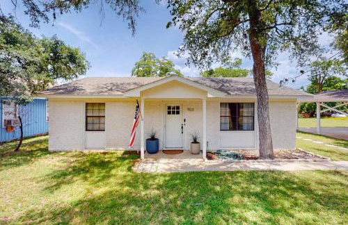 Dog-Friendly Waterfront Home with Dock, Grill, Water Views, Patio, Washer/Dryer - Photo 1