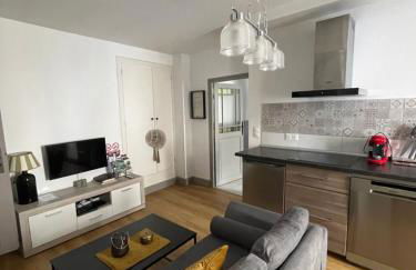 Liberté et Confort, appartement entier, moderne avec 2 chambres et cuisine équipée au coeur de Semur - Foto 15