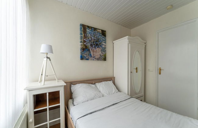 Holiday Home in Zeeland Near Lake - Foto 8