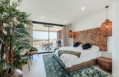 Villa Vida - Luxury Panorama Seaview Penthouse in Organic-Boho Design with Pool, Gym, Spa - Photo 19