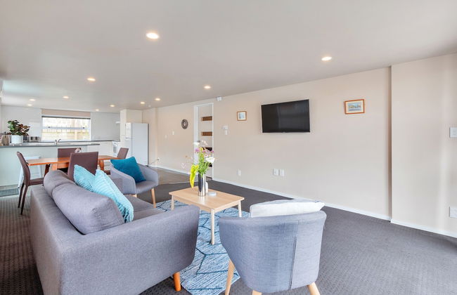 Sunny Three Bedroom Pakuranga Delight - Foto 1