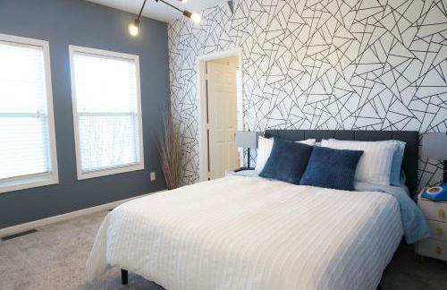 Riverside Home Near Beaches, Pier, downtown - Photo 34