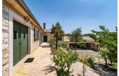 3 Bedroom Beautiful Home In Lisicic - Foto 22