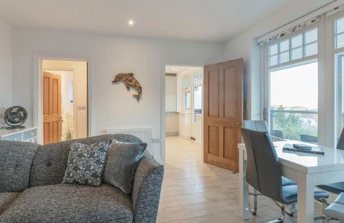 Jurassic View Apartment - Photo 21