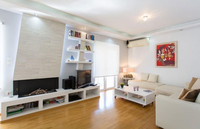 ONE Block From the sea Family House at Floisvos - Foto 1