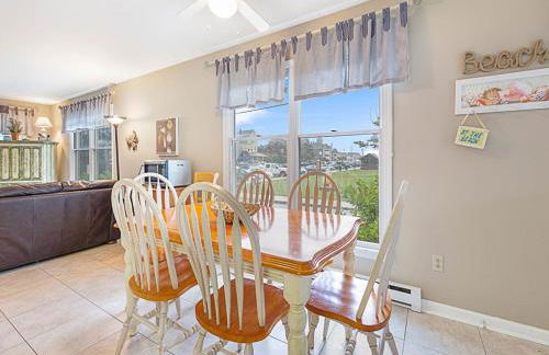 Wifi, Ourdoor Shower, Porch Ocean Side 1St Floor Duplex, A Short Walk From The Best Lbi Attractions, A Small Park, And The Beach, - Foto 17