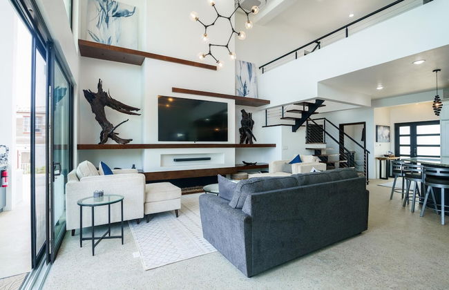 Spacious 4-bed Villa in Placencia Village w Pool - Foto 2