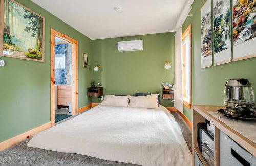 Secluded Private Retreat with Cabin & Vintage Airstream - Foto 5