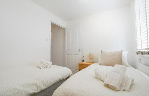 Livingston 4 Bed + Car Space - Foto 11