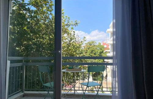 Quiet Central 2-bedroom Flat 4' to Metro & Shops - Foto 13