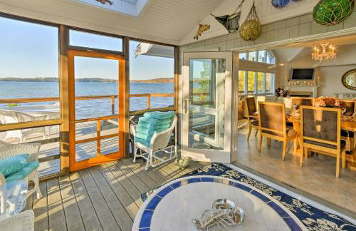 Luxurious Oceanfront Flanders Bay Home with Kayaks! - Foto 8