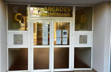 Studio 3 pers climatisé rénové, au calme, idéalement situé proche St Raphael-St Tropez, plage et commerces à pieds - Foto 5