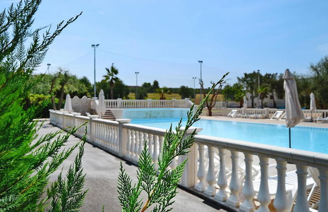 Bungalow in a Resort in Lido del Sole With Terrace - Photo 11