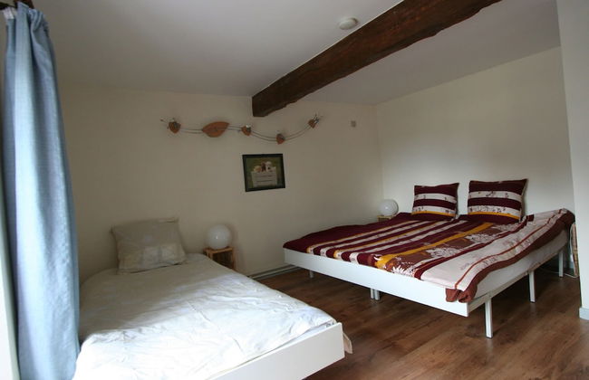 Winenne Home With Hot Tub - Photo 6