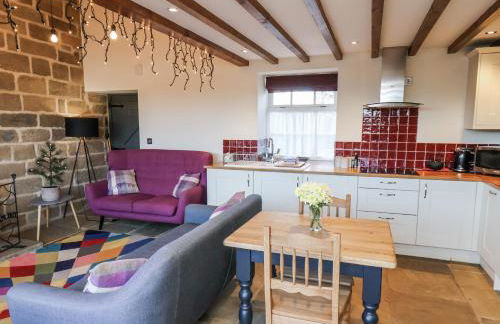 Chestnut Barn - Photo 9