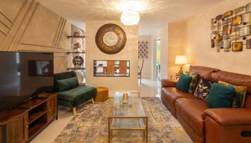 Luxurious 4 Dbl Bedroom house- home away from home - Foto 4