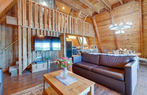 Lakefront A-Frame Cabin with Community Perks - Foto 5