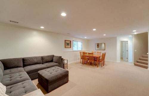 Holland Home Walk to the Beach! - Foto 22