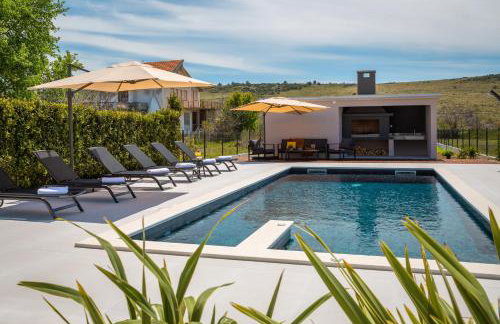 Villa Sunset Bay - amazing view and large heated pool - Foto 4