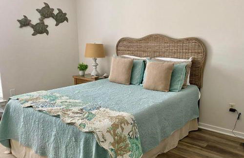 Renovated 2 Br Sleeps 5 With Free Guest Passes - Photo 46