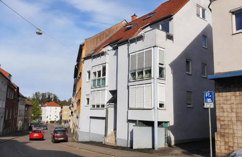 Gelbe Koffer - Vintage Maisonette Neunkirchen - 2 SZ - Self-Check-in - Balkon - Parkplatz - 1 km zum Zentrum - bis 4 Pers - Foto 29