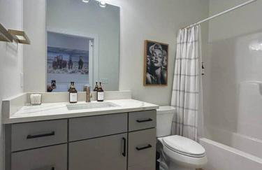 "The Vault" - 3 King Beds-3 Bath - Foto 29