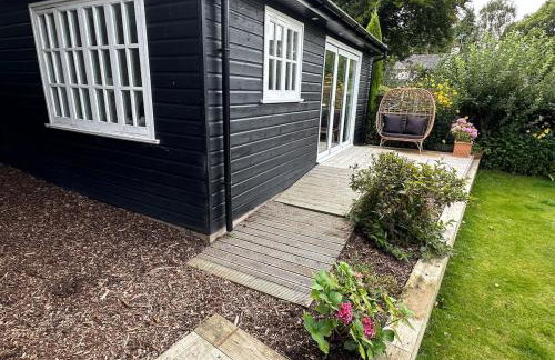 Peaceful Garden Cottage - Foto 3