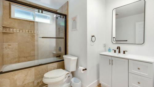 Lux MV Home Live Like A Local Backyard Oasis - Foto 2