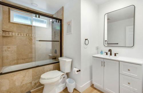 Lux MV Home Live Like A Local Backyard Oasis - Foto 2