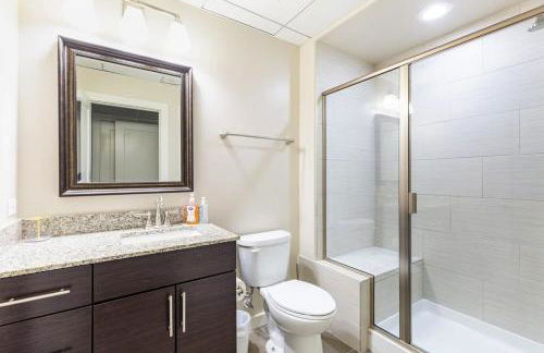 2B 2BA Distinguished Apartment Rooftop Pool & Gym - Foto 28