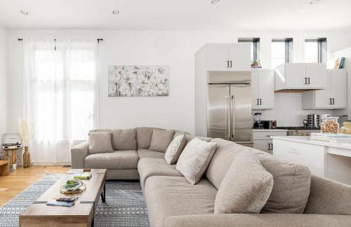 Extra Spacious 4 Bed / 4.5 Bath Music Row Home - Foto 12