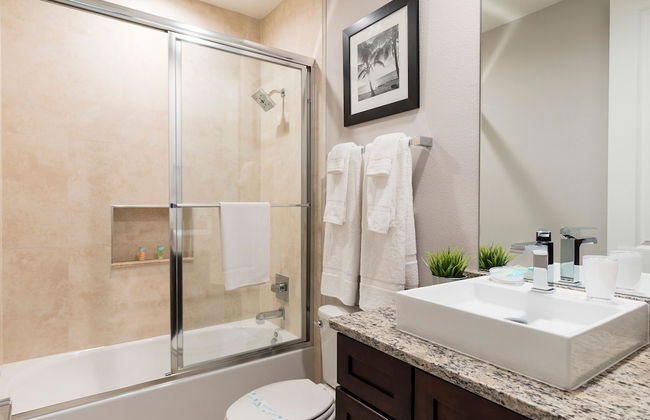 3 BR 3BA Villa 5min Disneyworld Hot Tub BBQ - Foto 17