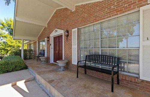 4-Bedroom Cowboy Retreat Steps from Zilker Park - Foto 13