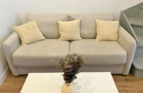 Beau Duplex moderne et calme - gare & centre - idéal pro-couple-famille - Foto 2