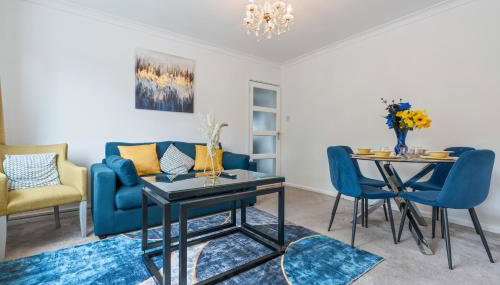 OPK STAYS - Stylish 2 bed Coventry train Station Apt, City Centre, Sleeps 4, FREE Parking, Free Netflix - Foto 5