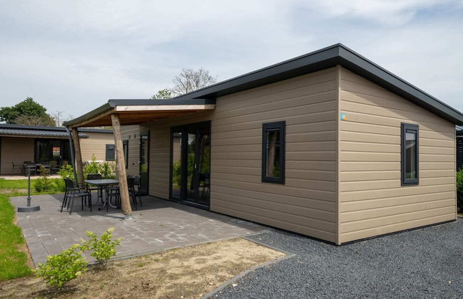 Modern Chalet With Dishwasher on the Markermeer - Photo 17